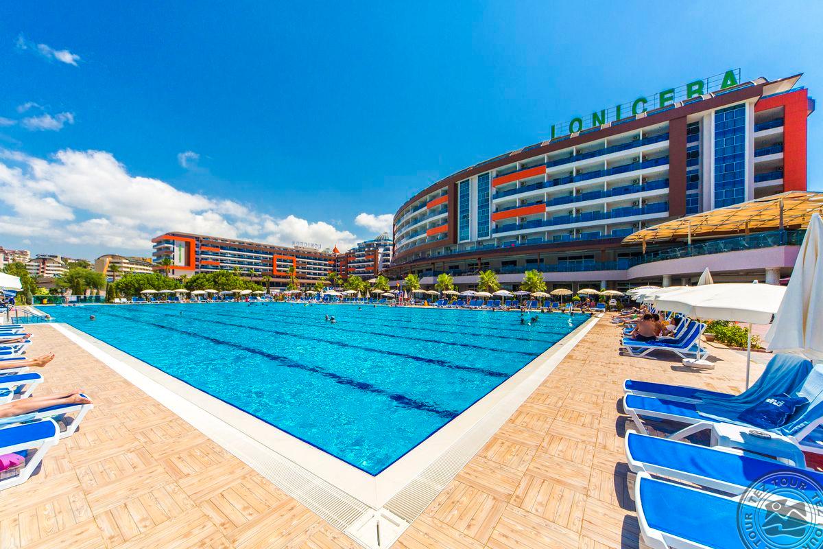  Lonicera Resort & SPA